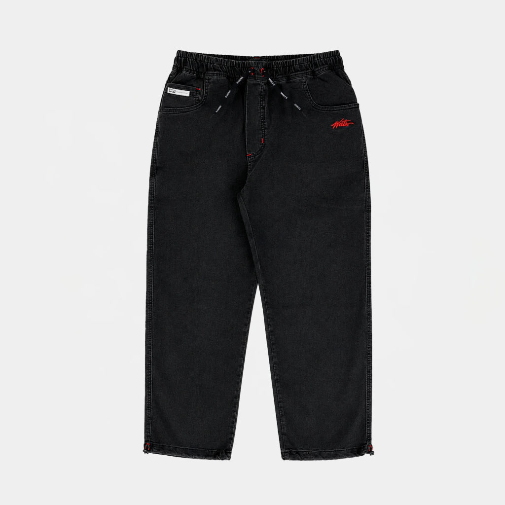 CALÇA WATS JEANS RETA TAG - PRETO MARMORIZADO COM BORDADO VERMELHO.
