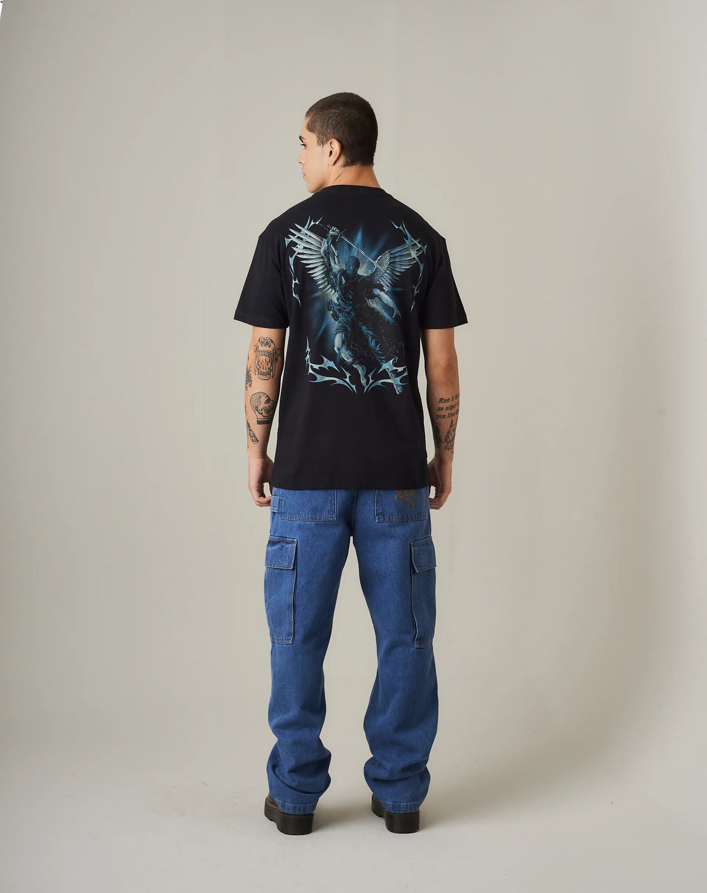 CAMISETA BLUNT BASICA SWORD 200856