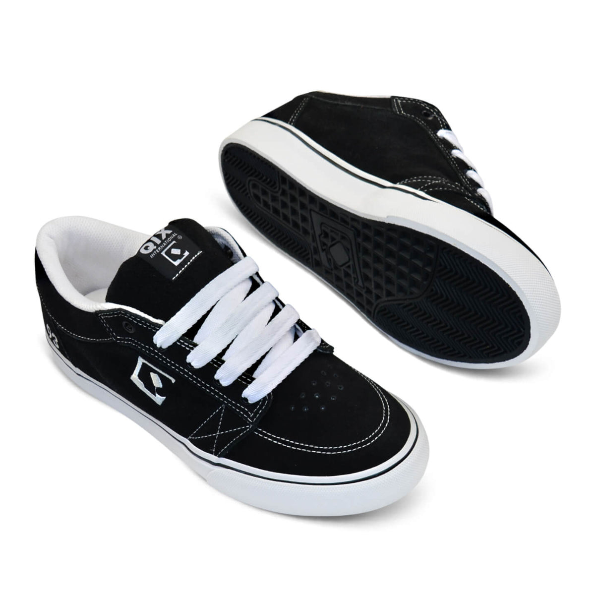 TENIS QIX 93 NINETY THREE R:QXVU0048 - PRETO E BRANCO