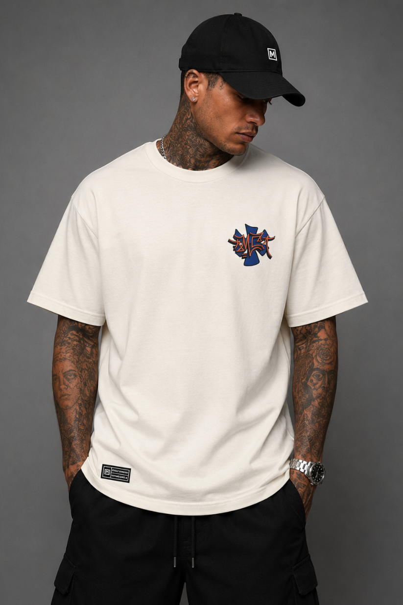 CAMISETA MANOS CAPS OVERSIZED TAG CULTURE