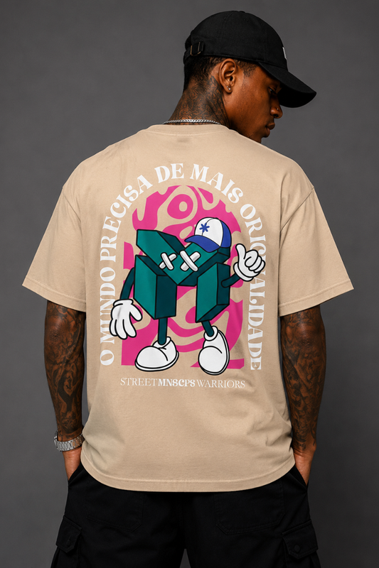CAMISETA MANOS CAPS OVERSIZED ESSENTIAL O MUNDO