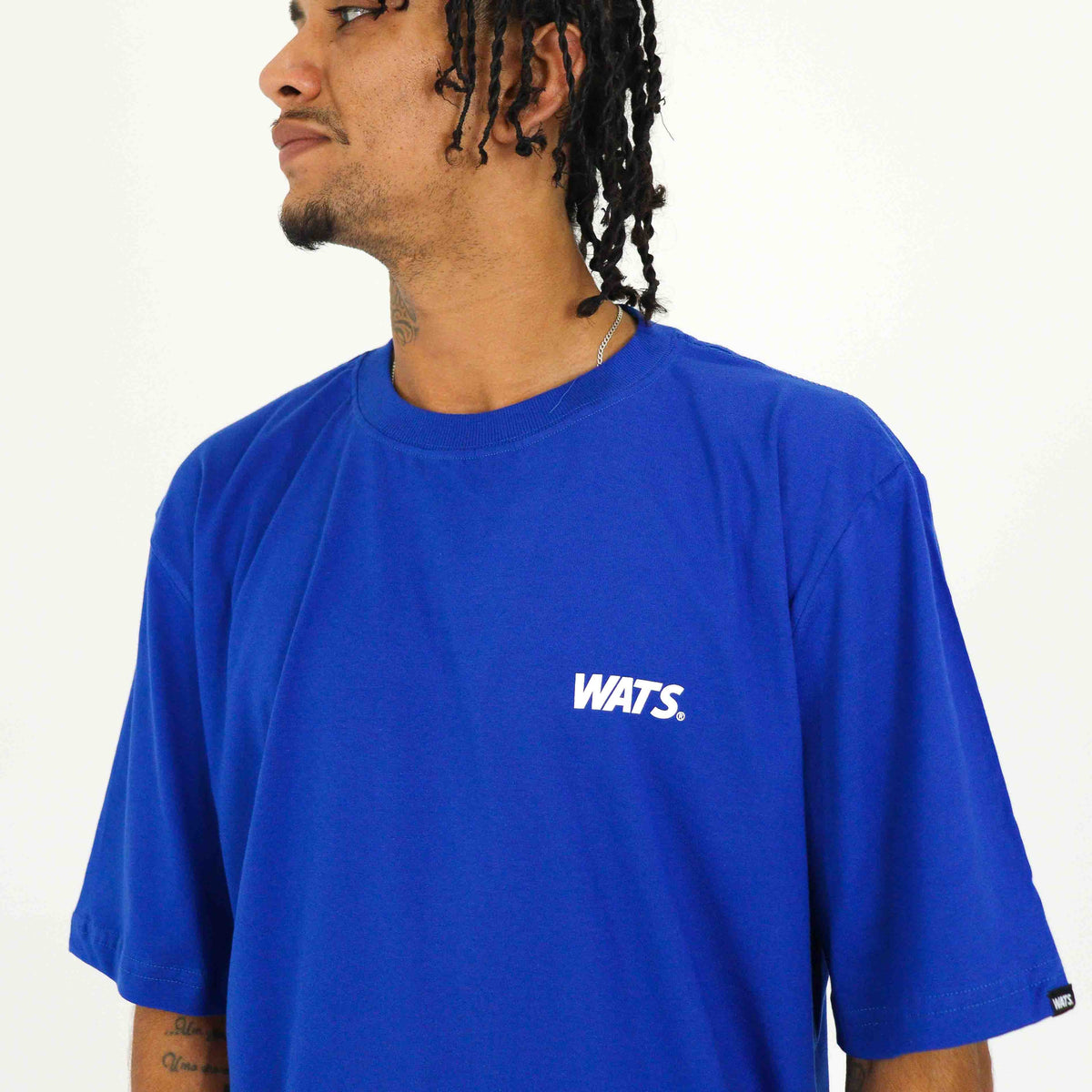CAMISETA WATS LOGO BOTTON